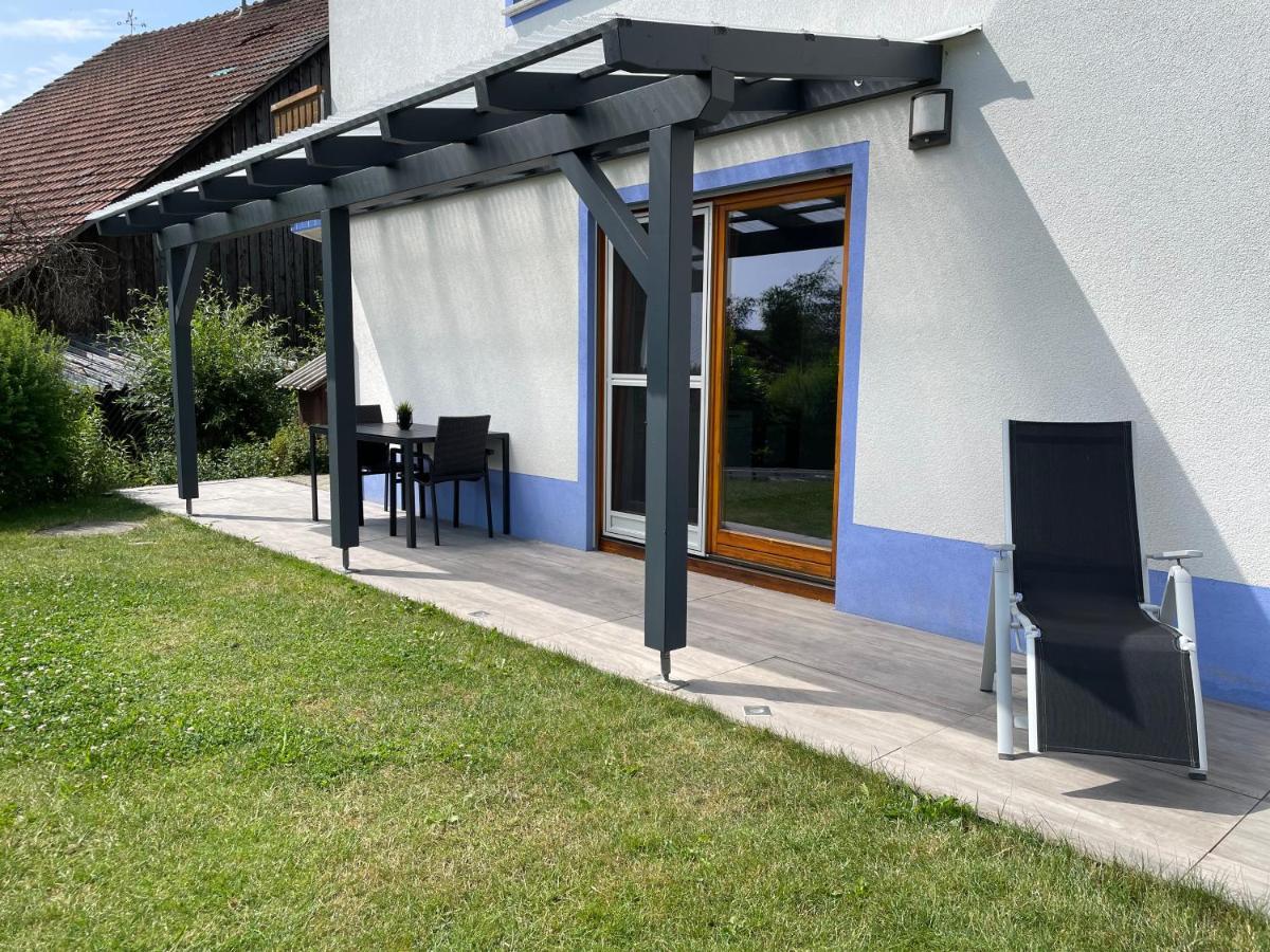 Im Grünen - Ferienwohnung mit privatem Garten, Terrasse, Spielplatz&schöner Aussicht Weilheim Exterior foto