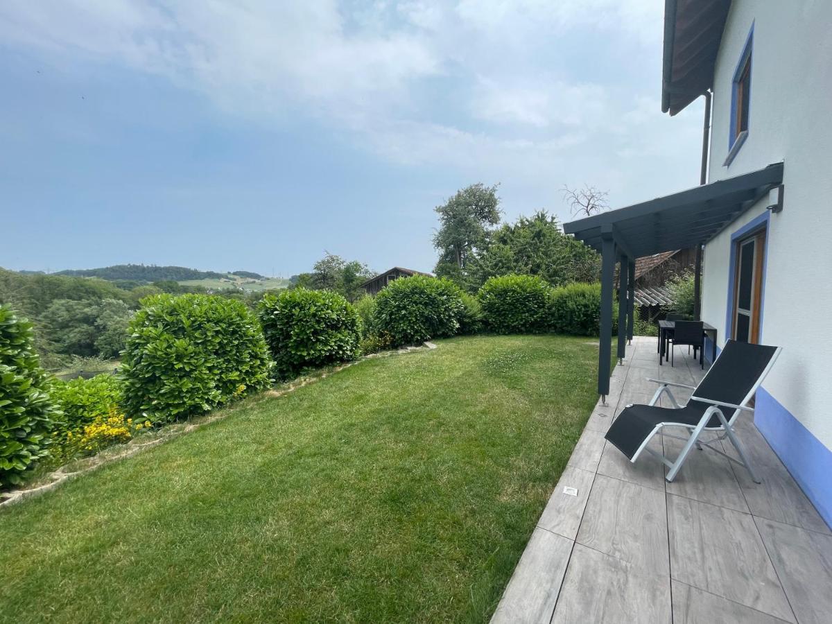 Im Grünen - Ferienwohnung mit privatem Garten, Terrasse, Spielplatz&schöner Aussicht Weilheim Exterior foto