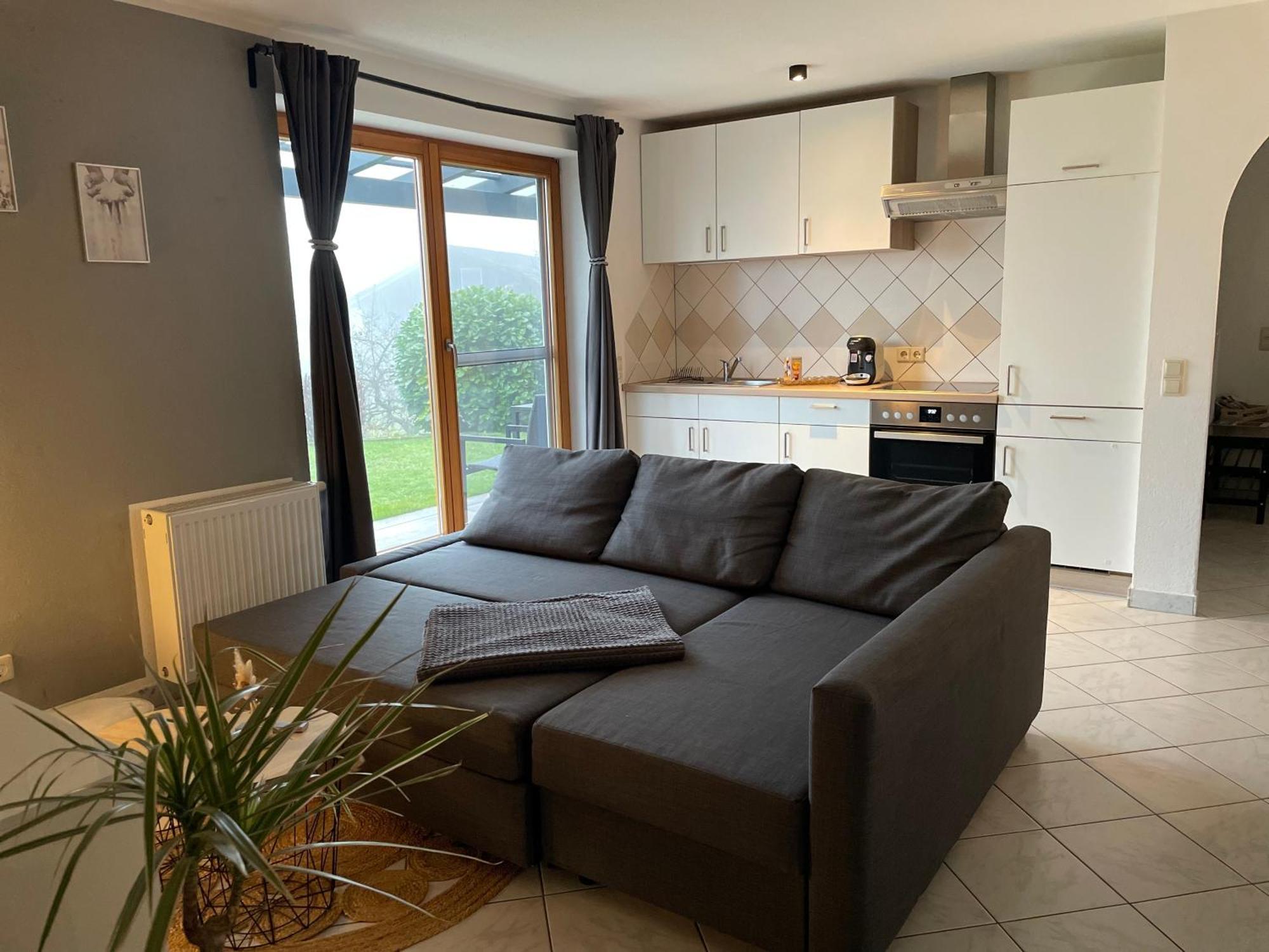 Im Grünen - Ferienwohnung mit privatem Garten, Terrasse, Spielplatz&schöner Aussicht Weilheim Exterior foto